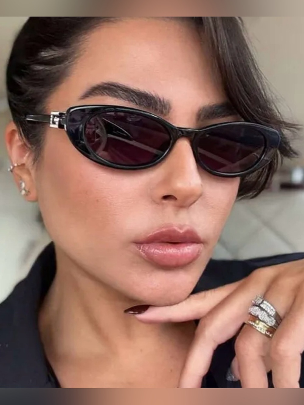 Gucci Black Oval Women's Sunglasses with Dark Lenses - Picture 10 of 13